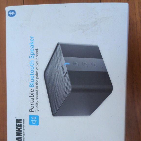 Anker Bluetooth speaker model A7908 - Picture 6 of 6